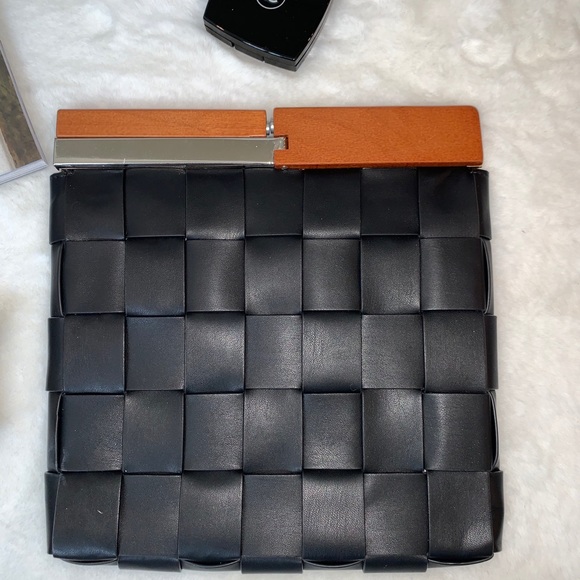 RARE SOLD OUT** Wood intrecciato leather clutch - Picture 10 of 10